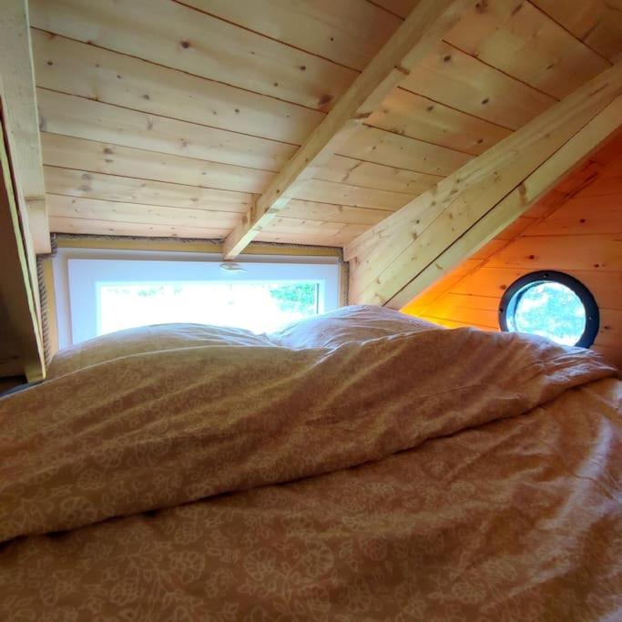 Nuit Insolite En Tiny House Questembert Экстерьер фото